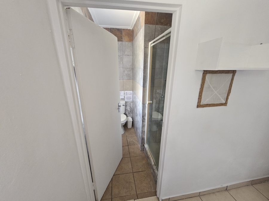 10 Bedroom Property for Sale in Brandwag Free State